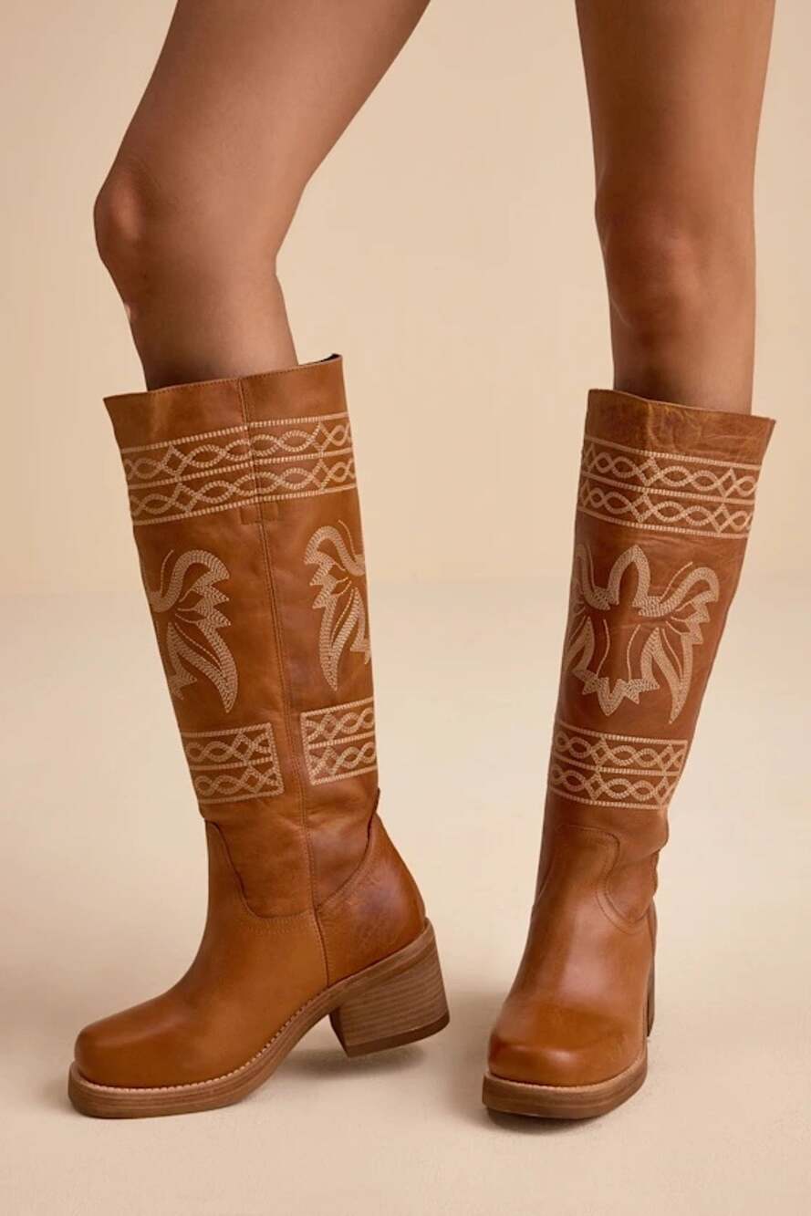NEW Dingo Avalon Tan Leather Embroidered Knee-High Boots Size 7